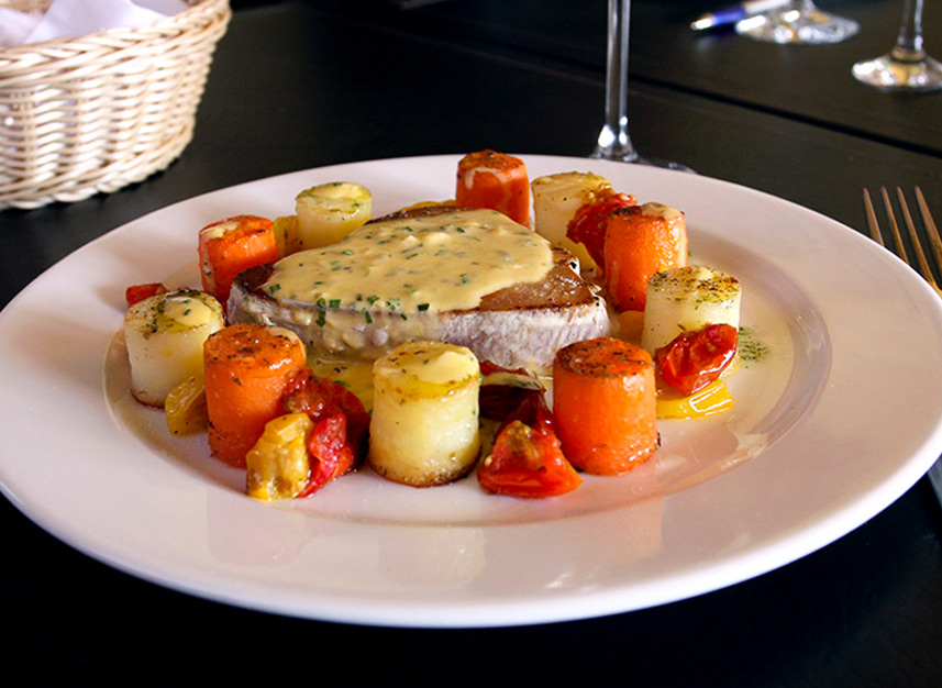 MANUTARA RESTAURANTE Av las Condes 14.845 Lascondes MANUTARA RESTAURANTE Av las Condes 14.845 Lascondes